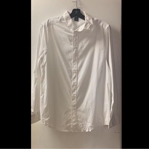 🌟 CrownLux Performance Stretch Shirt - Picture 4 of 7